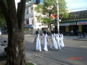 high school girls wearing the white au dai in Nha Trang