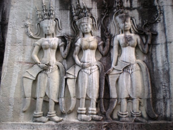 carvings in Angkor Wat
