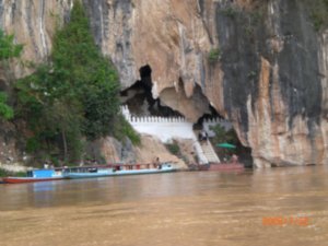 Mekong River   Paq ou Caves