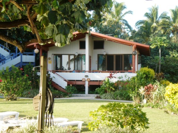 an Aro'a bungalow -we are on the right