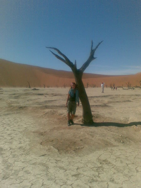 Me and a dead tree!