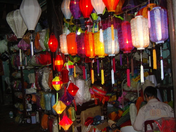 Hoi  An by night