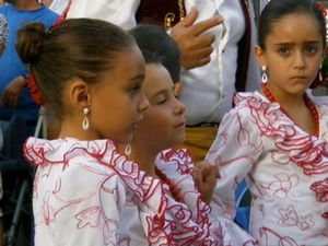 Little girls at the moros y cristianos fiesta
