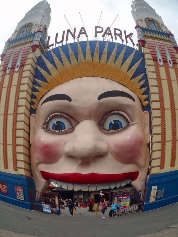 We went to Luna park on the day i discovered my camera's fisheye setting