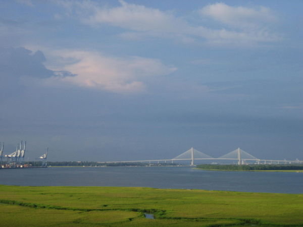 The Ravenell bridge joining up Mount Pleasant and Charleston 