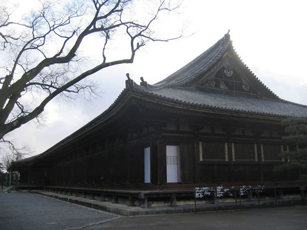 sanjusangen-do temple