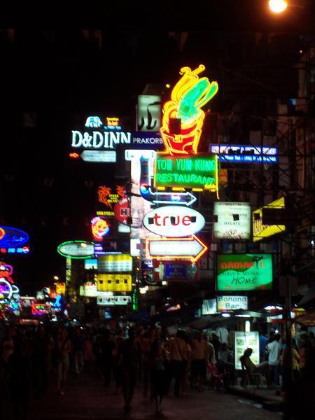 Nighttime on Khao San Rd