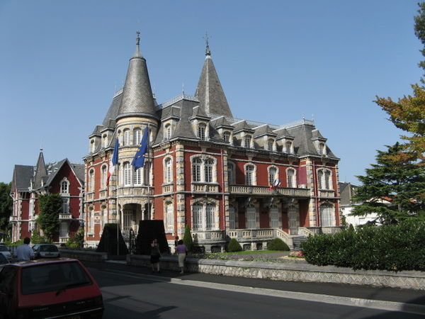 Lourdes town hall