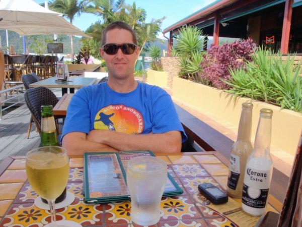 Brett enjoying lunch in Airlie Beach on his day off