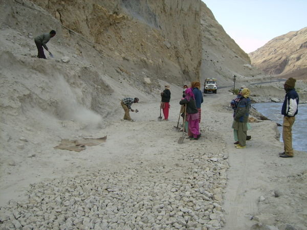 One more road repair in Nubra valley near Diskit