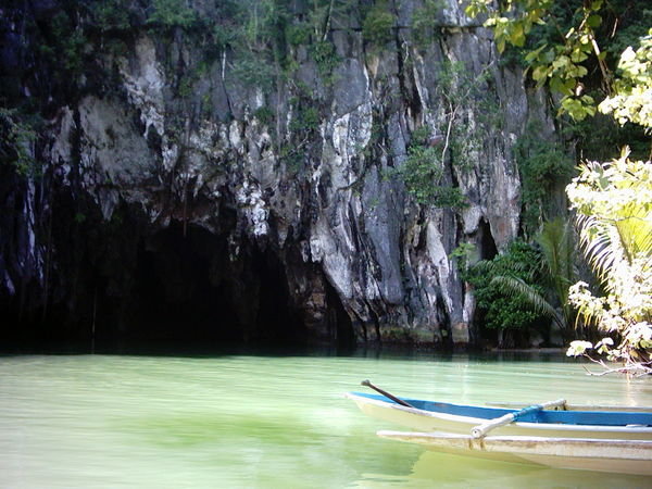 entrance to the underground river