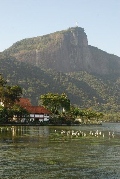 Looking up to Christo from Lagoa