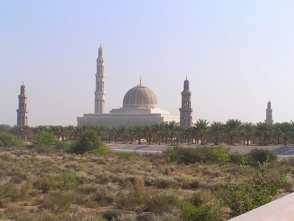 Al Ghubrah (The Grand Mosque)