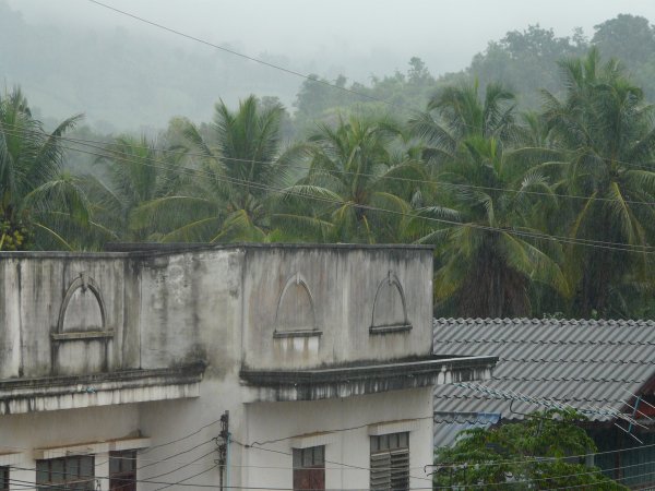 Monsoon in Houyxai