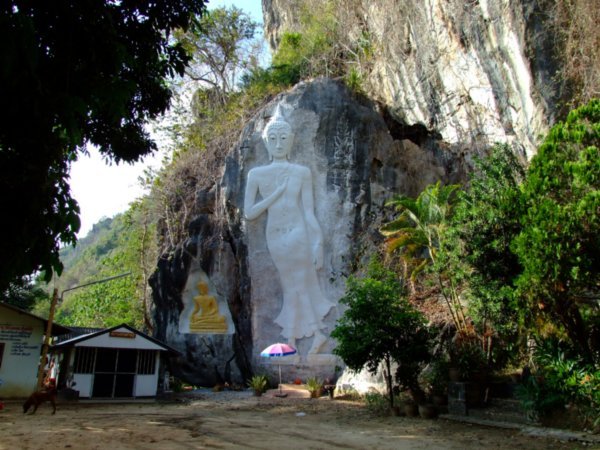 Buddha cave Chiang Rai
