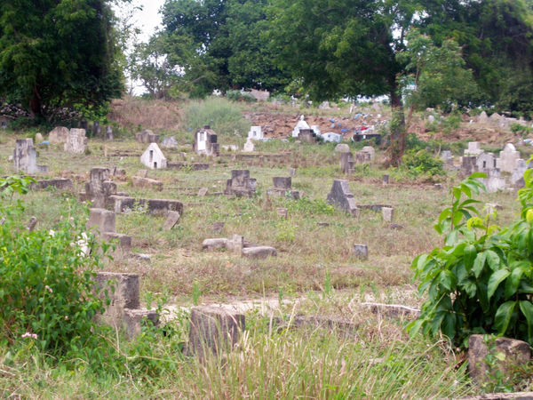 graveyard1