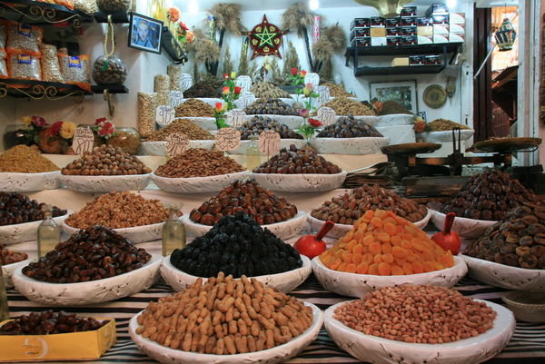 Beautiful, colorful food in the marketplace