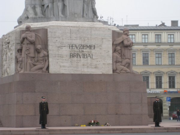 Guards in front of Freedom Monument