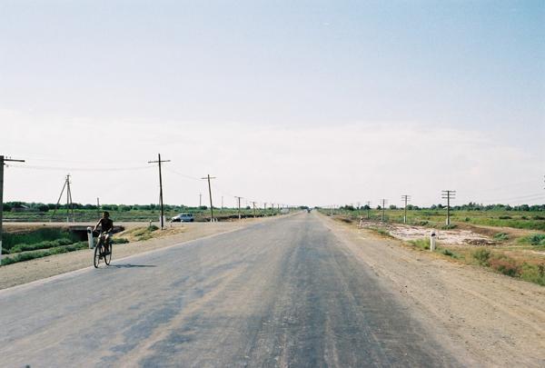 On the road to Moynaq