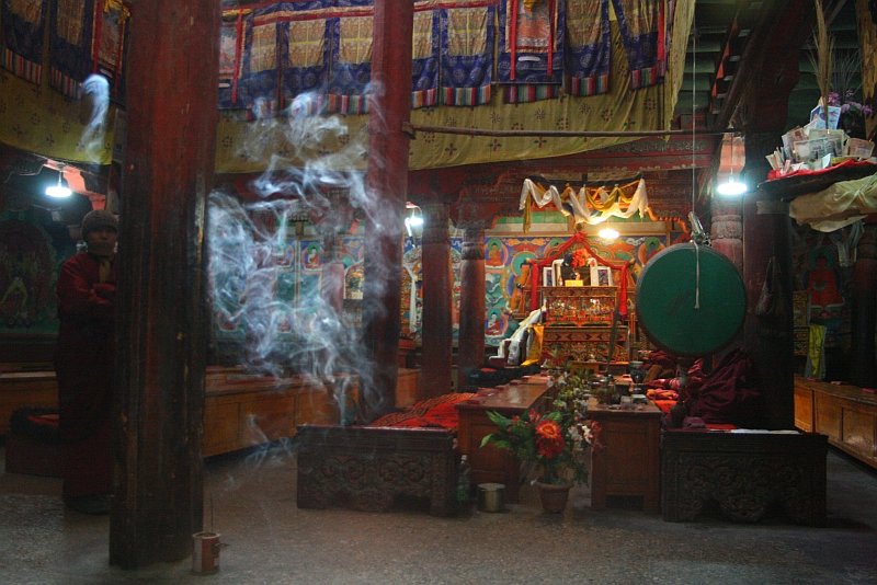 Incense trapped in daylight, Hemis goemba dukhang