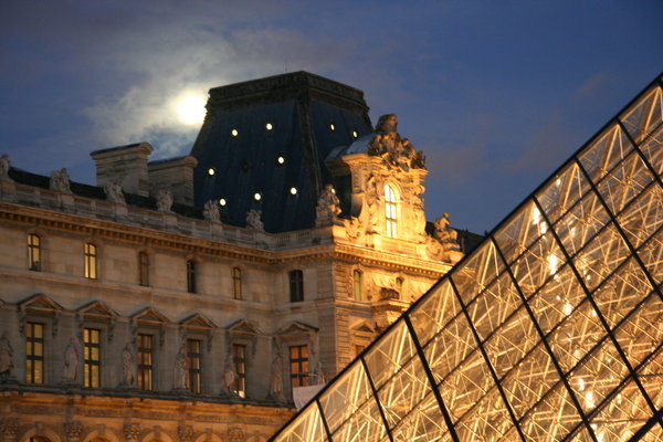 The Louvre and the moon