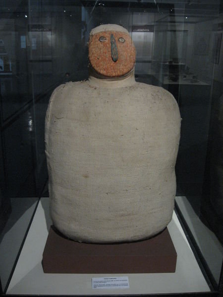 A Wari funerary mask