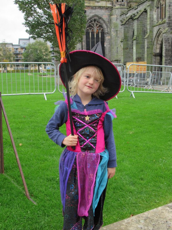 the little witch of paisley
