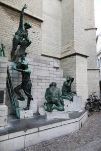 Pieter Appelman's sculpture beside Cathedral of our Lady