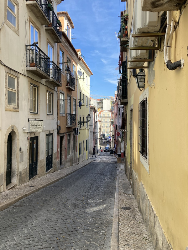 Hilly Alfama