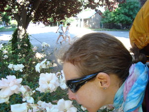 time out to smell roses in San Martin
