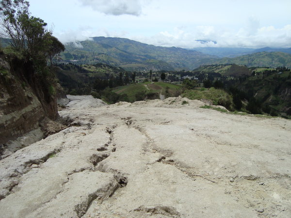 Main road on Quilitoa route