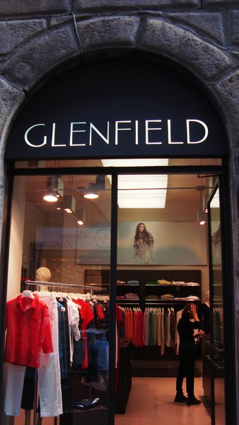 Yet so different - Glenfield, in Lucca