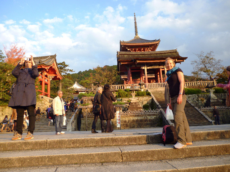 Kiyomizu dera, Kyoto, on a massive public holiday