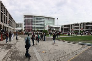 Busy campus at UPAEP