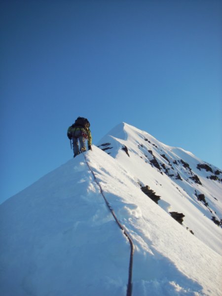 The summit ridge on Cabeza del Condor