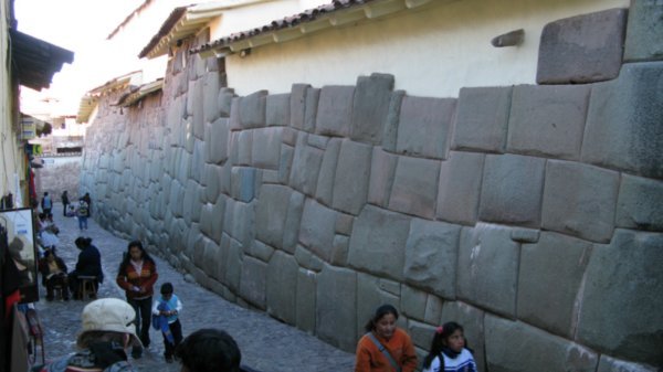 Inka wall