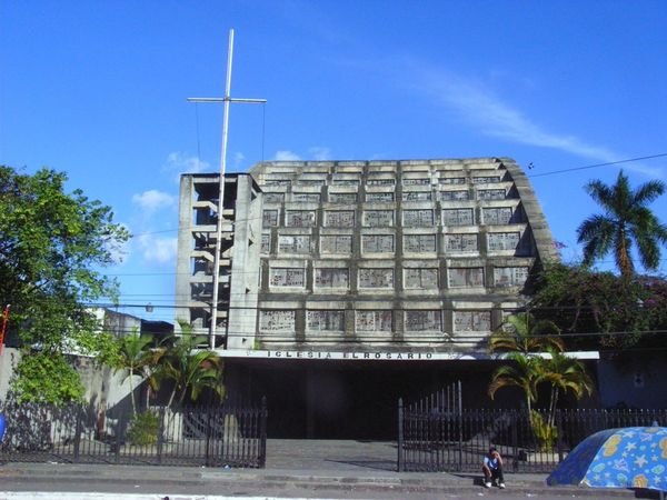 Iglesia El Rosario outside