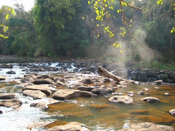 Pasuam falls from up