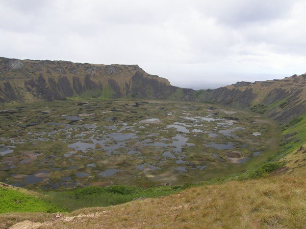 Raku Kanu crater, Rapa Nui