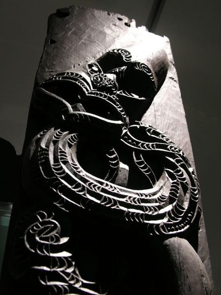 Carving at the Auckland Museum