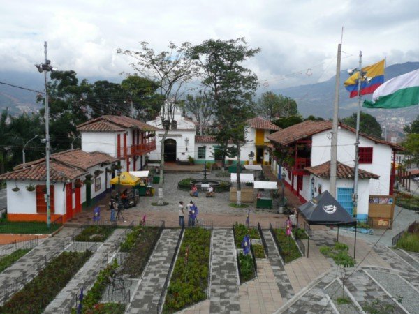 Petites maisons typiques colombiennes