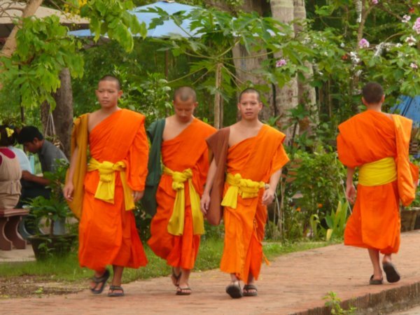Les moines 