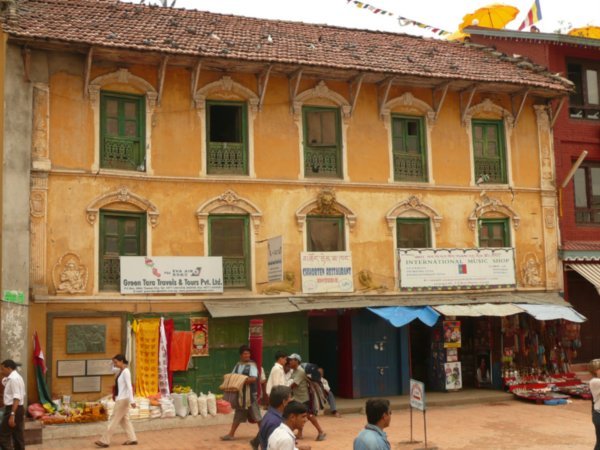 Katmandou - maison autour du temple de Swayambhunath