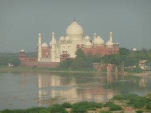 La vue sur le Taj Mahal du Fort Rouge