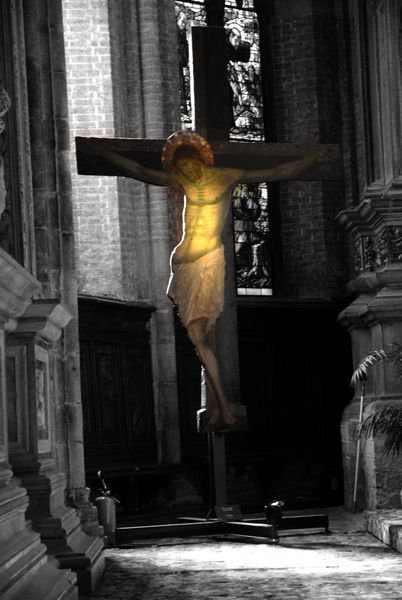 Large statue of Jesus Christ Crucifixion 
