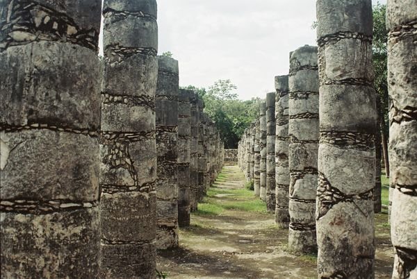 The hall of 1000 pillars