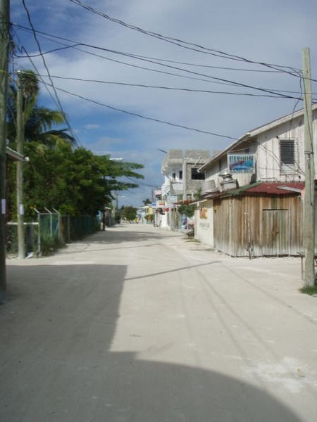 The mean streets of Caye Caulker 1