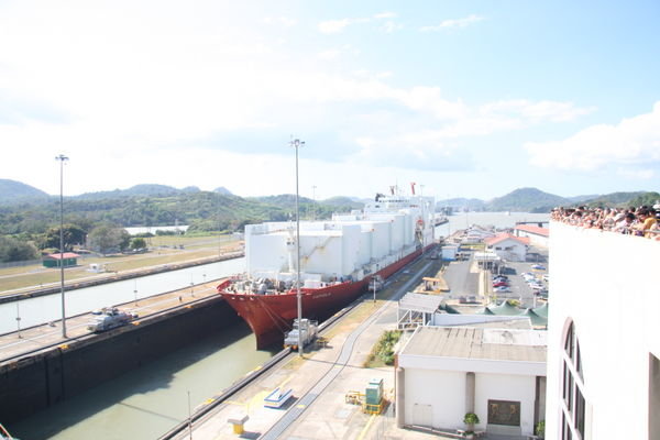 Freaking big ship enters Miraflores lock