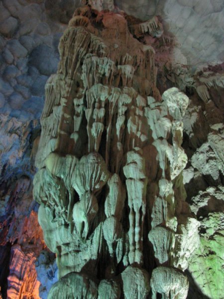 Thien Cung Cave 