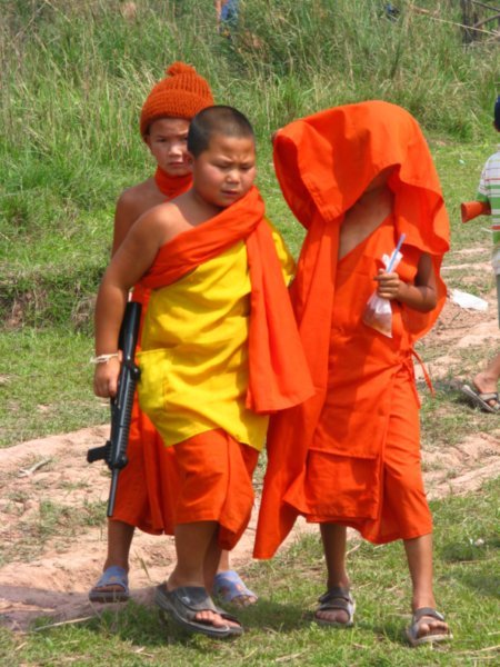 Ghetto monks on the move
